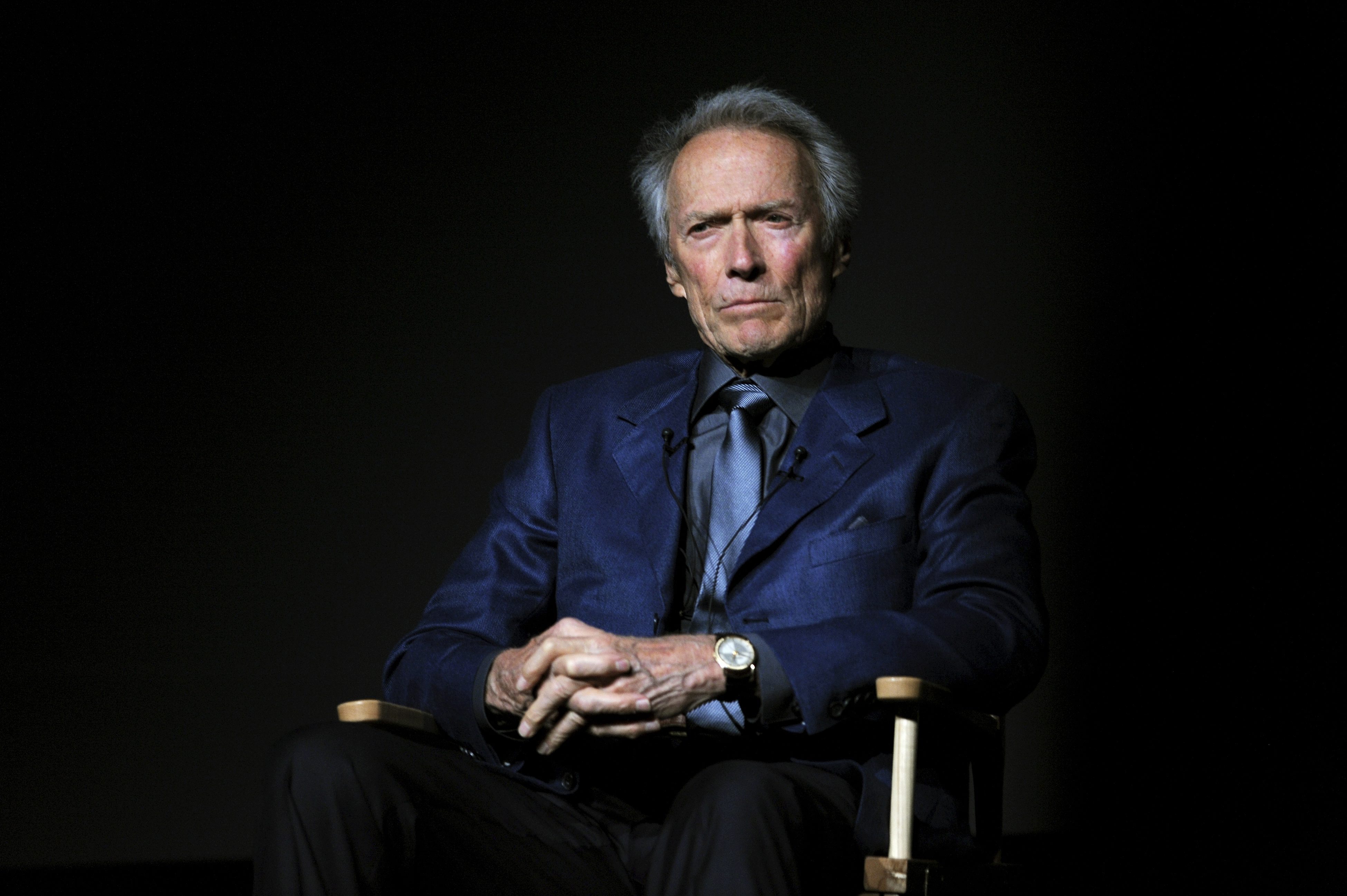 epa03918730 YEARENDER 2013 APRIL US actor and director Clint Eastwood speaks at the Tribeca Talks, Director's Series at the 2013 Tribeca Film Festival in New York, New York USA, 27 April 2013. EPA/PETER FOLEY