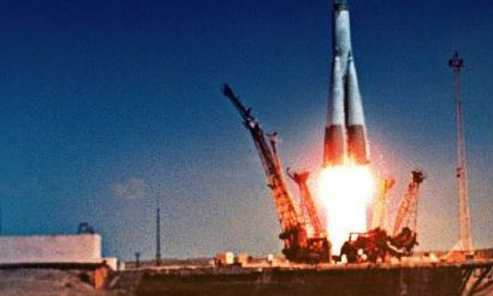 Джейми Дорън и Пиърс Байзъни разказват историята на пилота